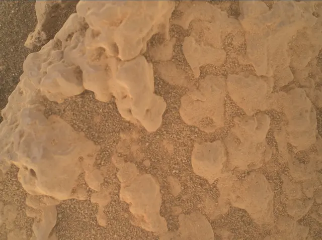 Sol 2563: Mars Hand Lens Imager (MAHLI)