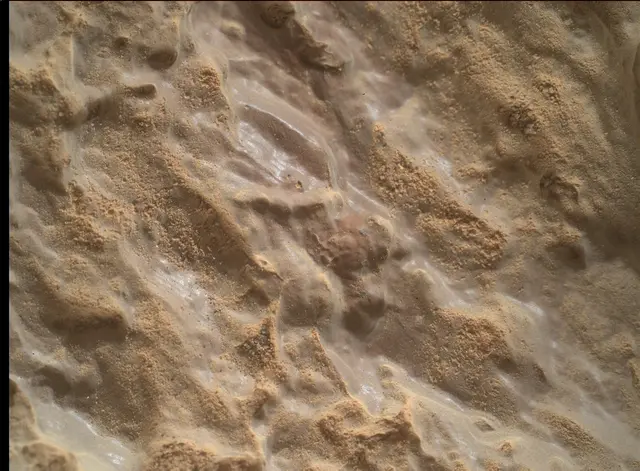 Sol 2564: Mars Hand Lens Imager (MAHLI)