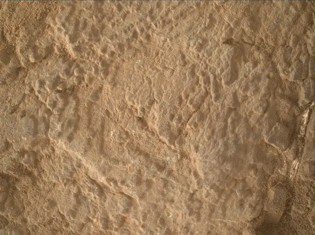 Sol 2568: Mars Hand Lens Imager (MAHLI)