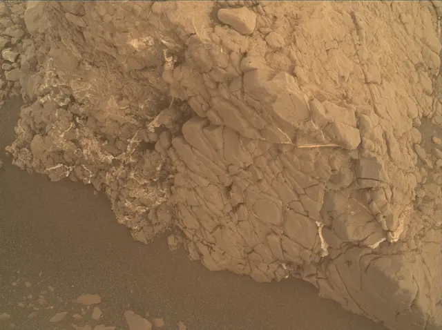 Sol 2568: Mars Hand Lens Imager (MAHLI)