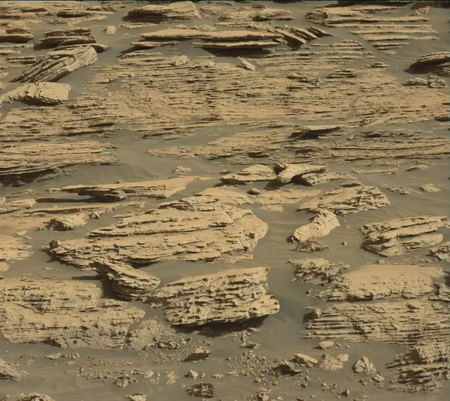 Sol 2570: Mast Camera (Mastcam)