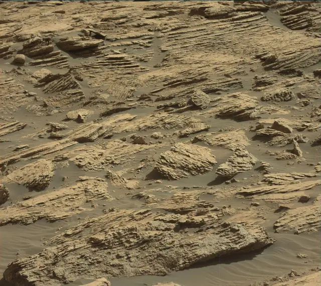 Sol 2570: Mast Camera (Mastcam)