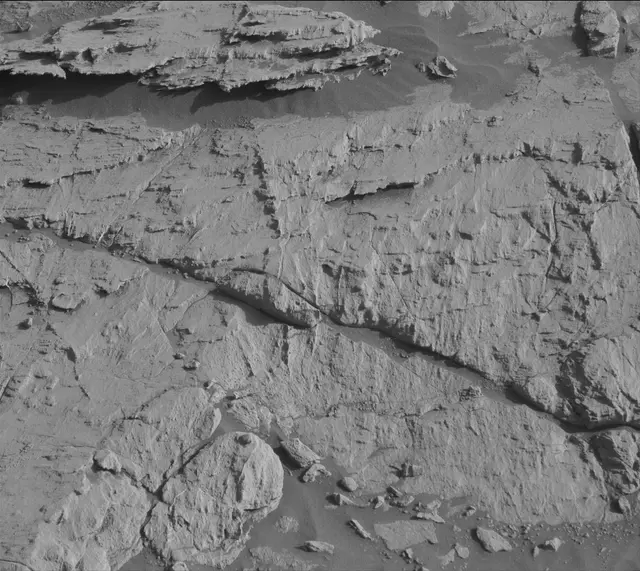 Sol 2570: Mast Camera (Mastcam)