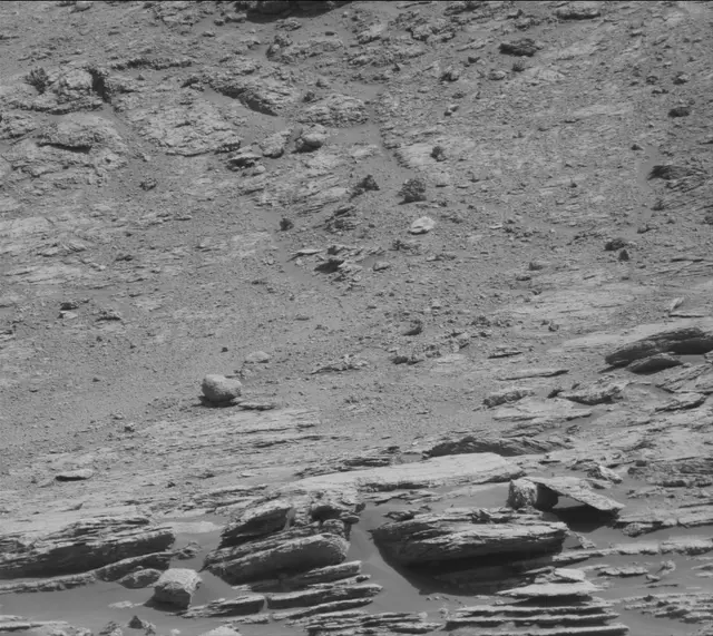 Sol 2570: Mast Camera (Mastcam)