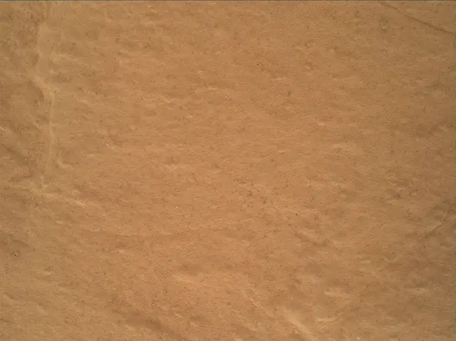 Sol 2572: Mars Hand Lens Imager (MAHLI)