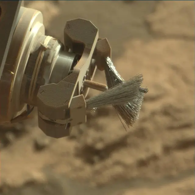 Sol 2574: Mast Camera (Mastcam)