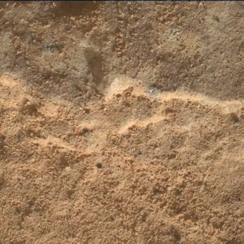 Sol 2574: Mars Hand Lens Imager (MAHLI)