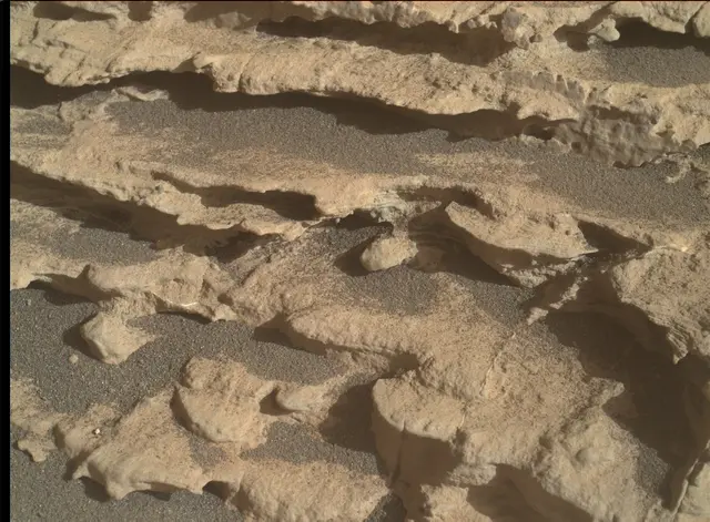 Sol 2574: Mars Hand Lens Imager (MAHLI)