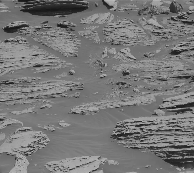 Sol 2575: Mast Camera (Mastcam)