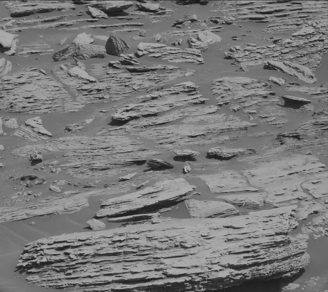 Sol 2575: Mast Camera (Mastcam)