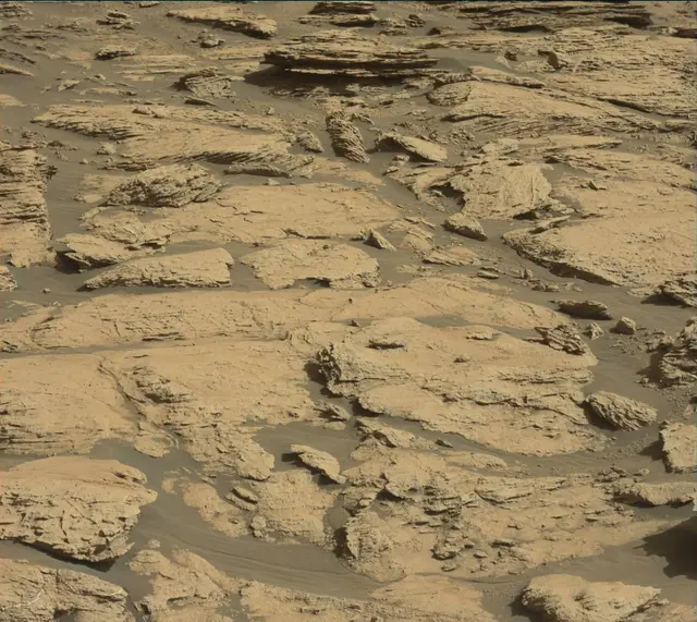Sol 2575: Mast Camera (Mastcam)