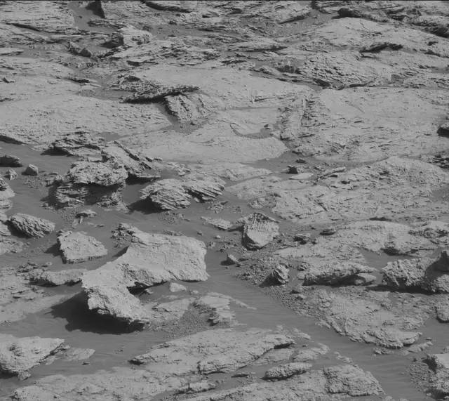 Sol 2575: Mast Camera (Mastcam)