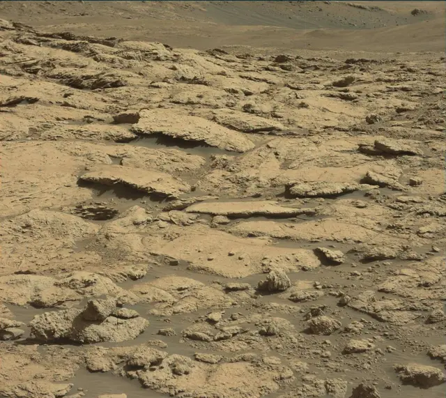 Sol 2575: Mast Camera (Mastcam)