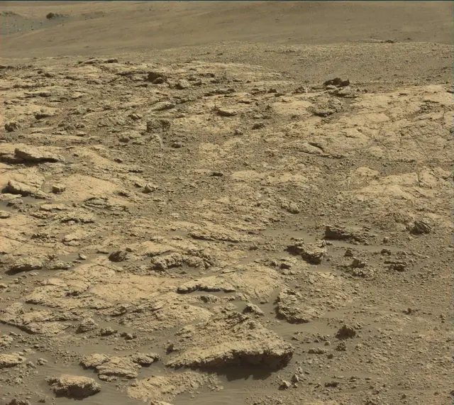 Sol 2575: Mast Camera (Mastcam)