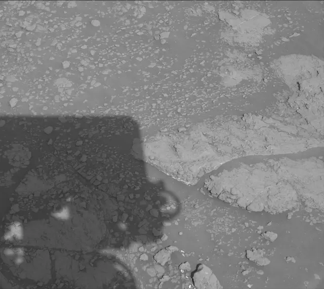 Sol 2575: Mast Camera (Mastcam)