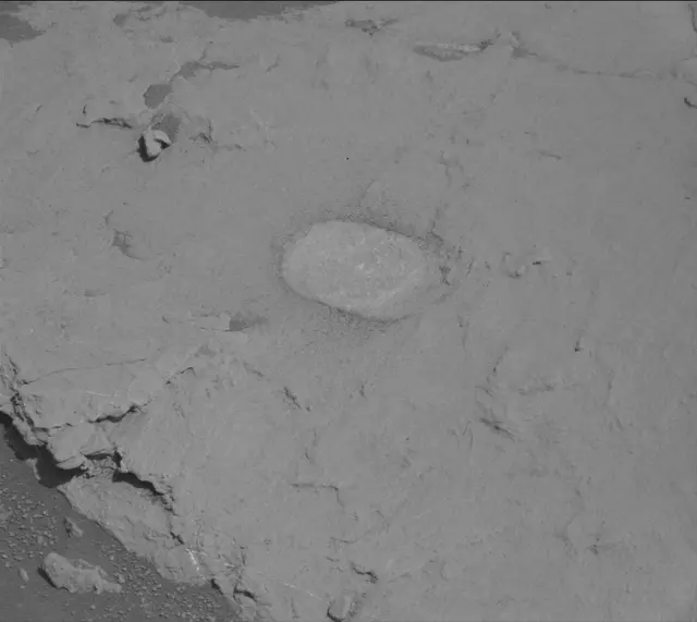 Sol 2575: Mast Camera (Mastcam)