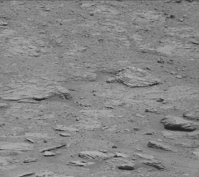 Sol 2575: Mast Camera (Mastcam)