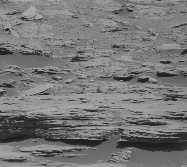 Sol 2575: Mast Camera (Mastcam)