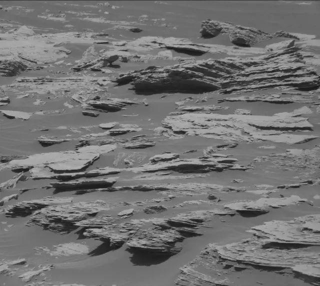 Sol 2575: Mast Camera (Mastcam)