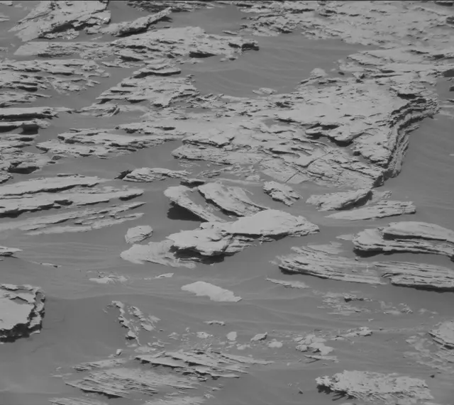 Sol 2575: Mast Camera (Mastcam)