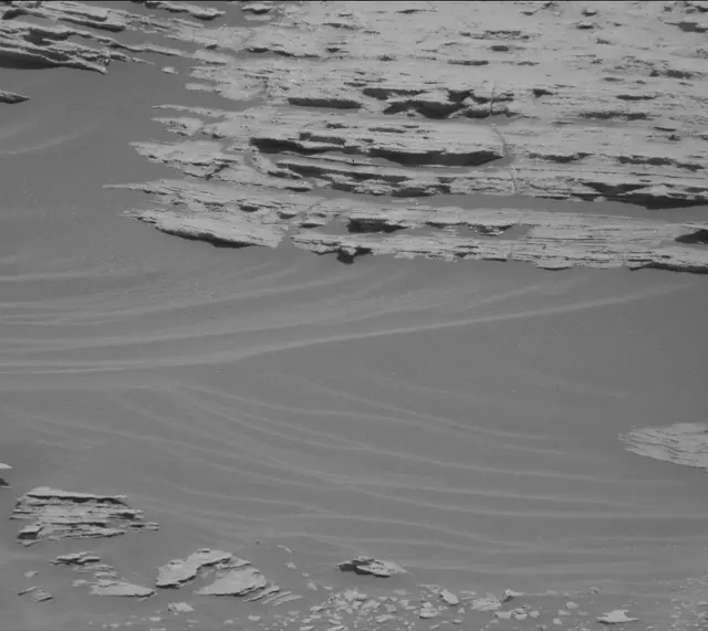 Sol 2575: Mast Camera (Mastcam)