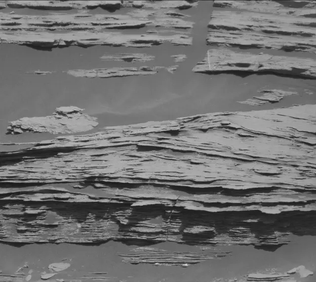 Sol 2575: Mast Camera (Mastcam)