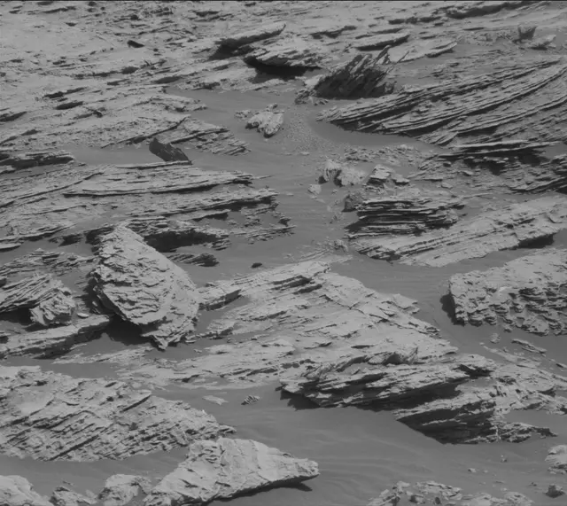 Sol 2575: Mast Camera (Mastcam)