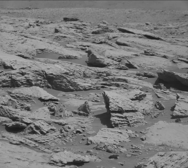 Sol 2575: Mast Camera (Mastcam)