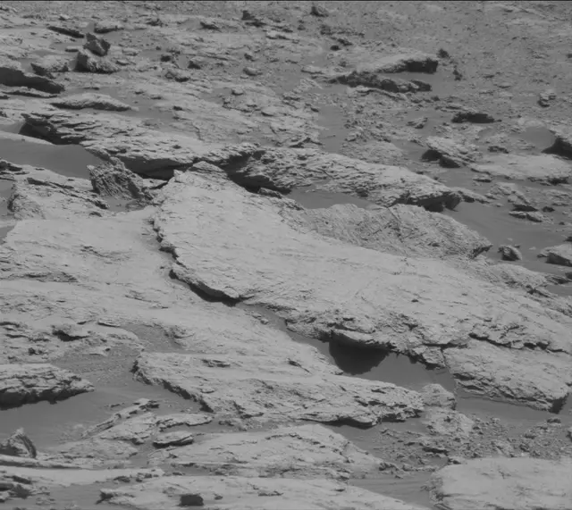 Sol 2575: Mast Camera (Mastcam)
