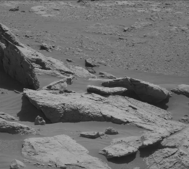 Sol 2575: Mast Camera (Mastcam)