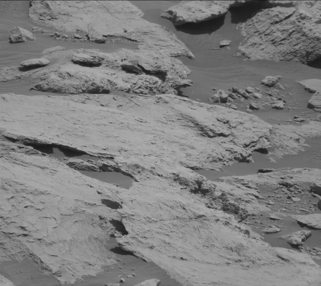 Sol 2575: Mast Camera (Mastcam)