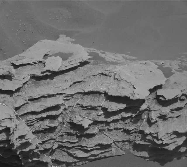 Sol 2575: Mast Camera (Mastcam)