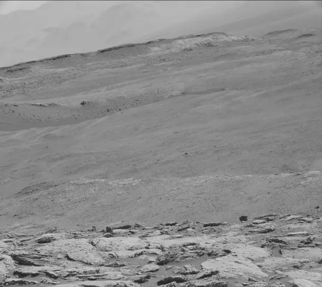 Sol 2577: Mast Camera (Mastcam)