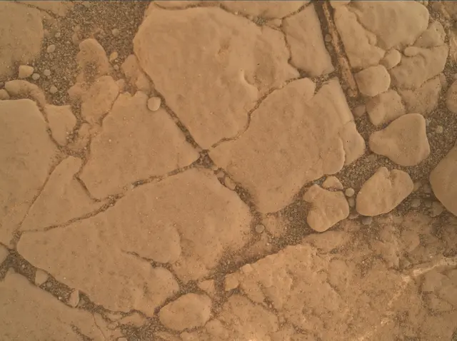 Sol 2577: Mars Hand Lens Imager (MAHLI)