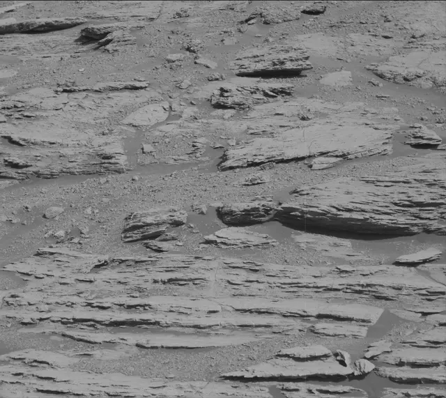 Sol 2578: Mast Camera (Mastcam)