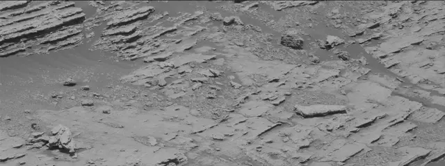 Sol 2579: Mast Camera (Mastcam)