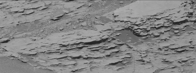 Sol 2579: Mast Camera (Mastcam)