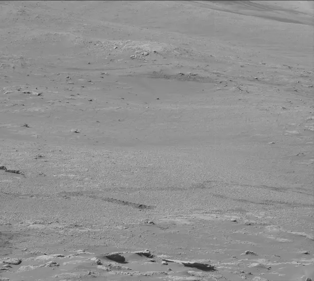 Sol 2579: Mast Camera (Mastcam)