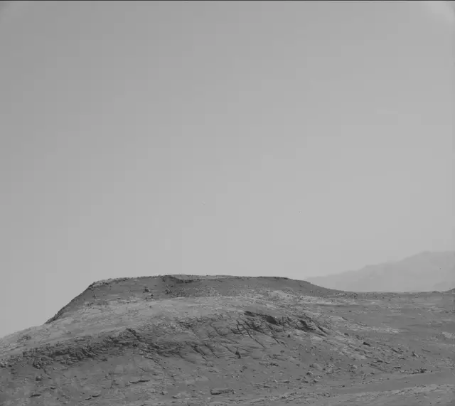 Sol 2579: Mast Camera (Mastcam)