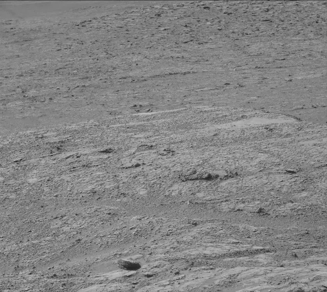 Sol 2579: Mast Camera (Mastcam)