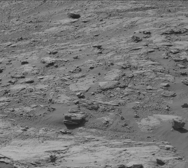 Sol 2579: Mast Camera (Mastcam)