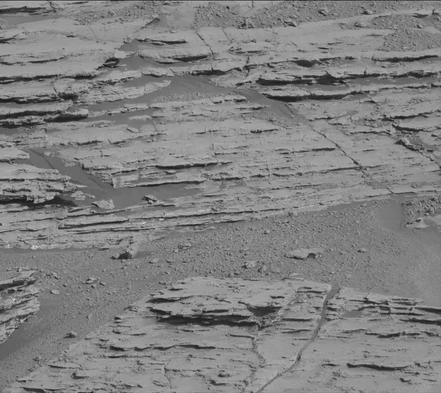 Sol 2579: Mast Camera (Mastcam)