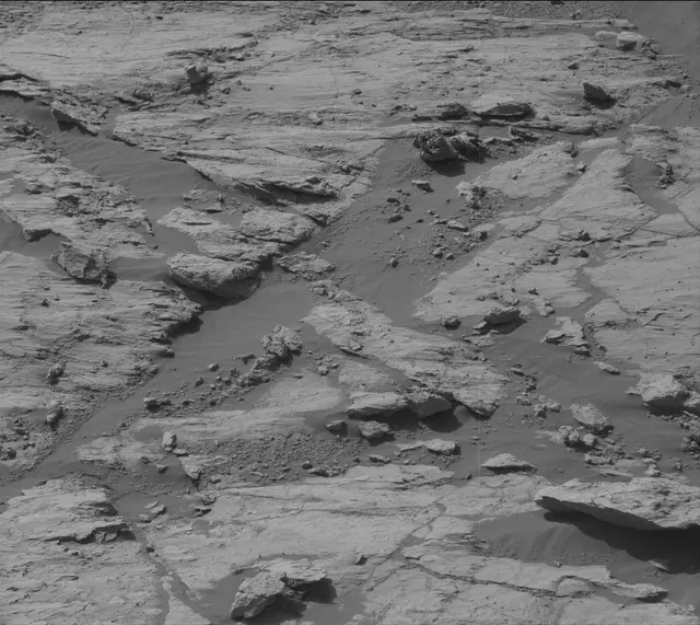Sol 2579: Mast Camera (Mastcam)