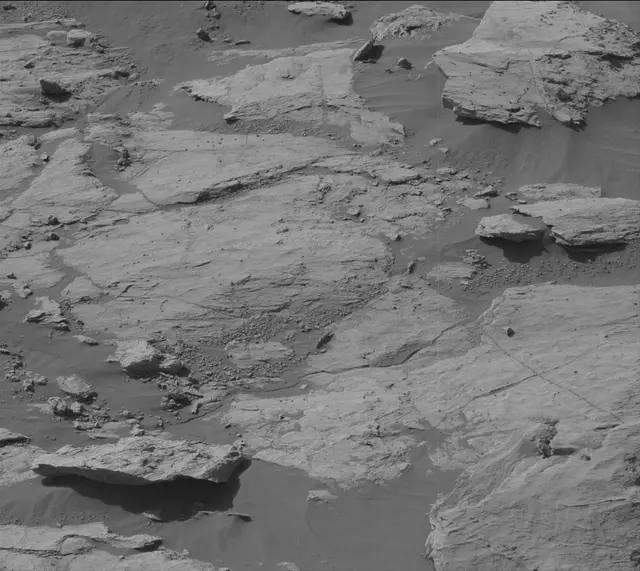Sol 2579: Mast Camera (Mastcam)