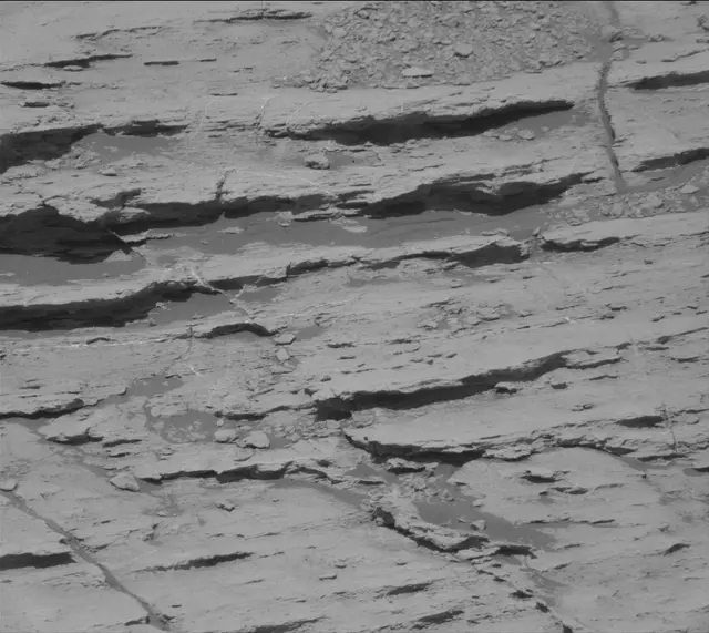 Sol 2579: Mast Camera (Mastcam)
