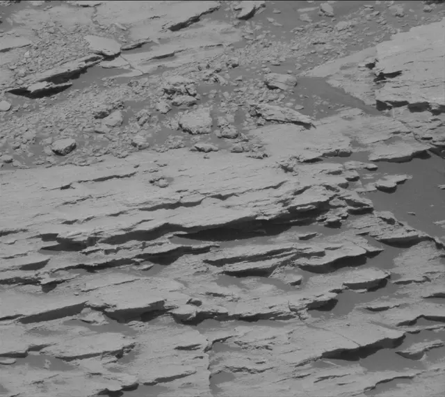Sol 2579: Mast Camera (Mastcam)