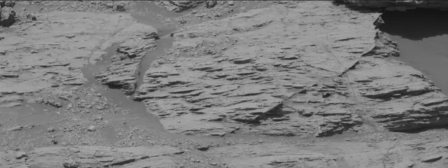 Sol 2581: Mast Camera (Mastcam)