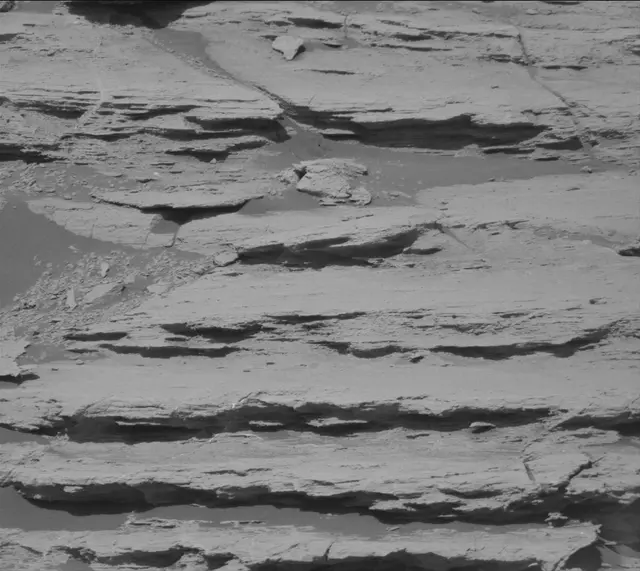 Sol 2581: Mast Camera (Mastcam)
