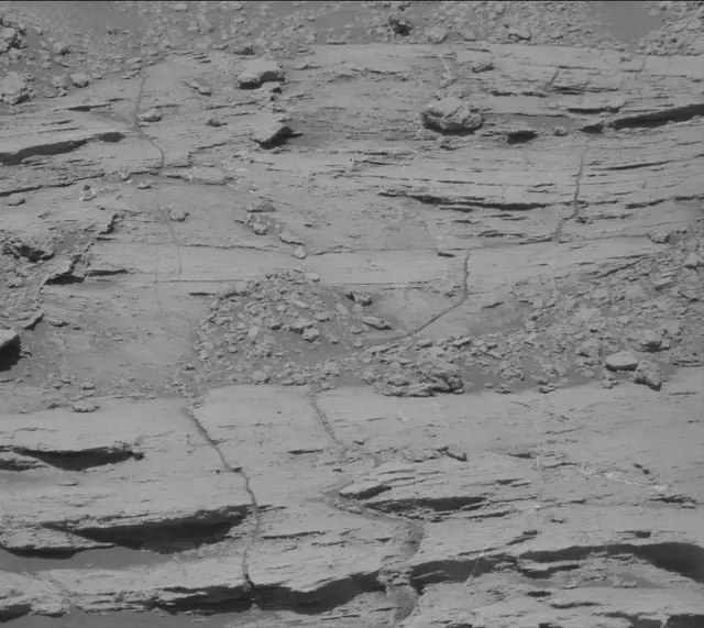 Sol 2581: Mast Camera (Mastcam)