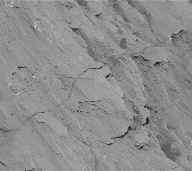 Sol 2581: Mast Camera (Mastcam)
